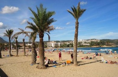 Het zandstrand El Arenal